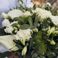 Bouquet de fleurs variées aux teintes blanches livraison Paris
